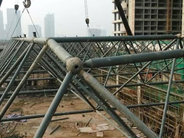 磐石螺栓球网架工程报价