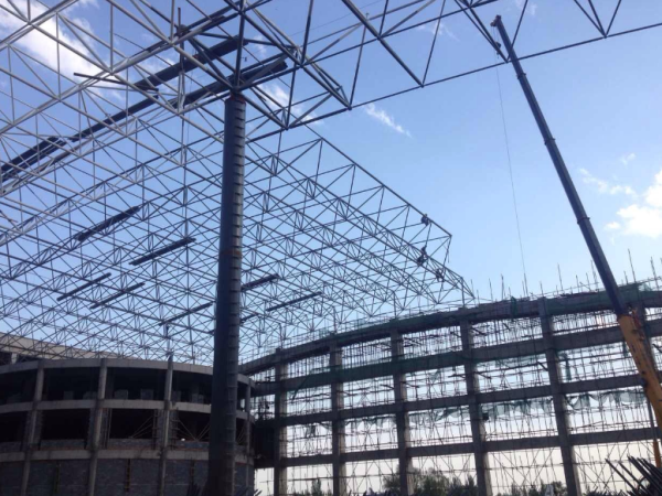 磐石煤棚网架